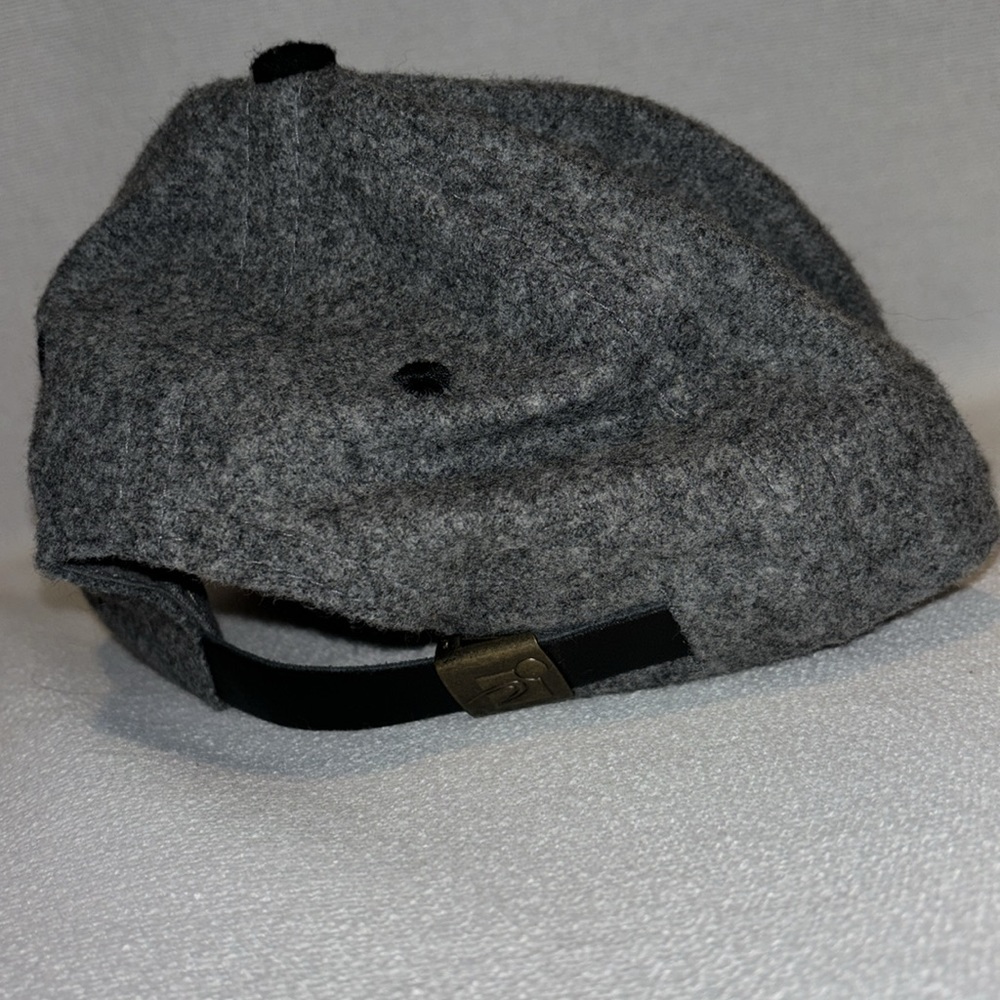 Miami Hurricanes men’s grey and black wool blend adjustable baseball hat O/S - Picture 3 of 7